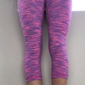 IVIVA LULU LEMON CROPPED LEGGINGS